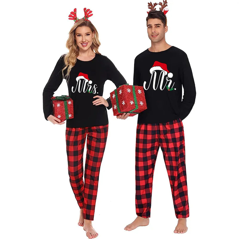 Santa Claus Hat Mr and Mrs Couple Pajamas 90Y-158