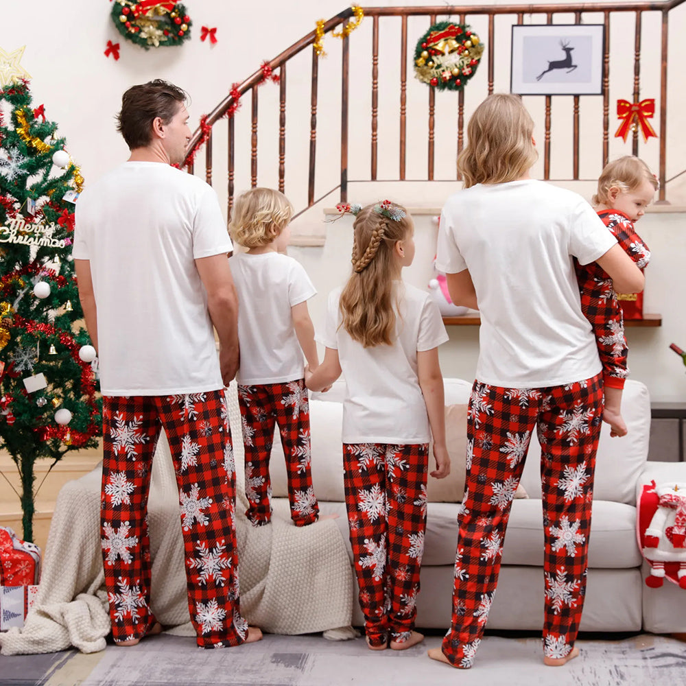 Snowflake Merry Christmas Family Short Sleeve Pajamas 90Y-177