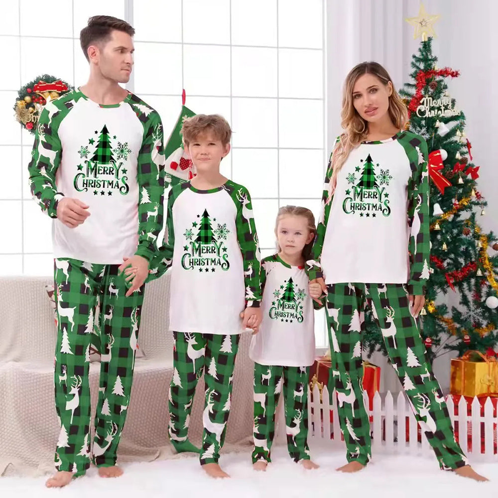 Merry Christmas Matching Pyjamas for Family and Dog 90Y-179